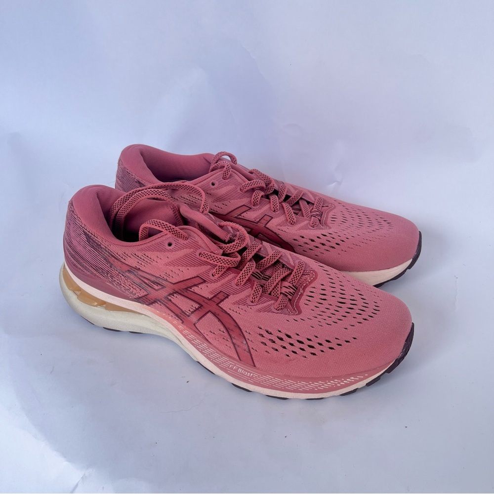 ASICS Women's Gel-Kayano 28 Running Shoes in Smokey Rose/Deep Mars Size 9.5